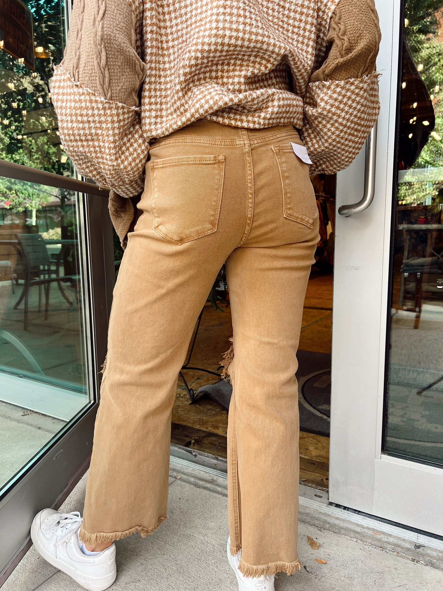 Stoned Straight Corduroy Pants - Mocha