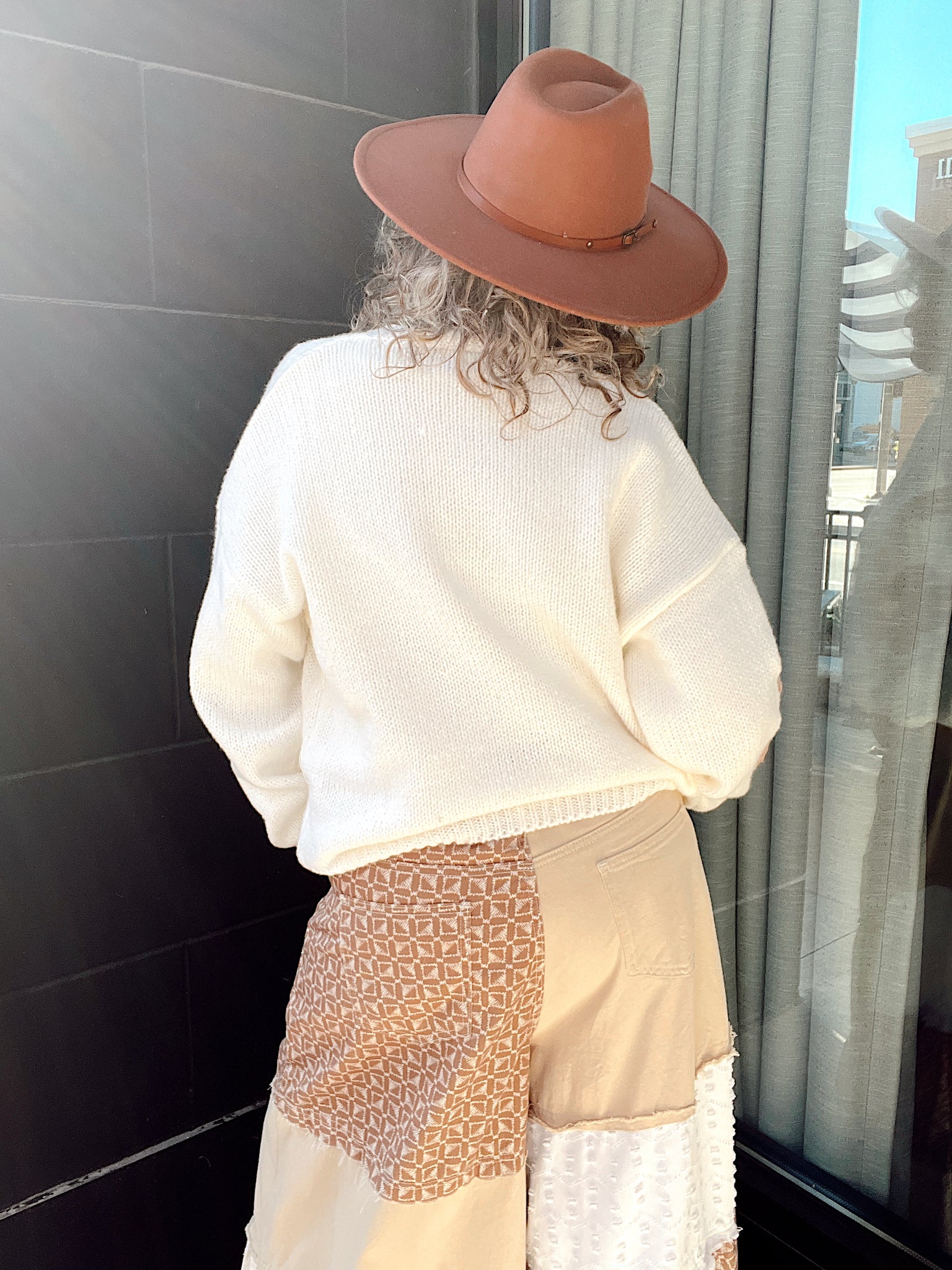 Pretty Posey Cardigan Ivory