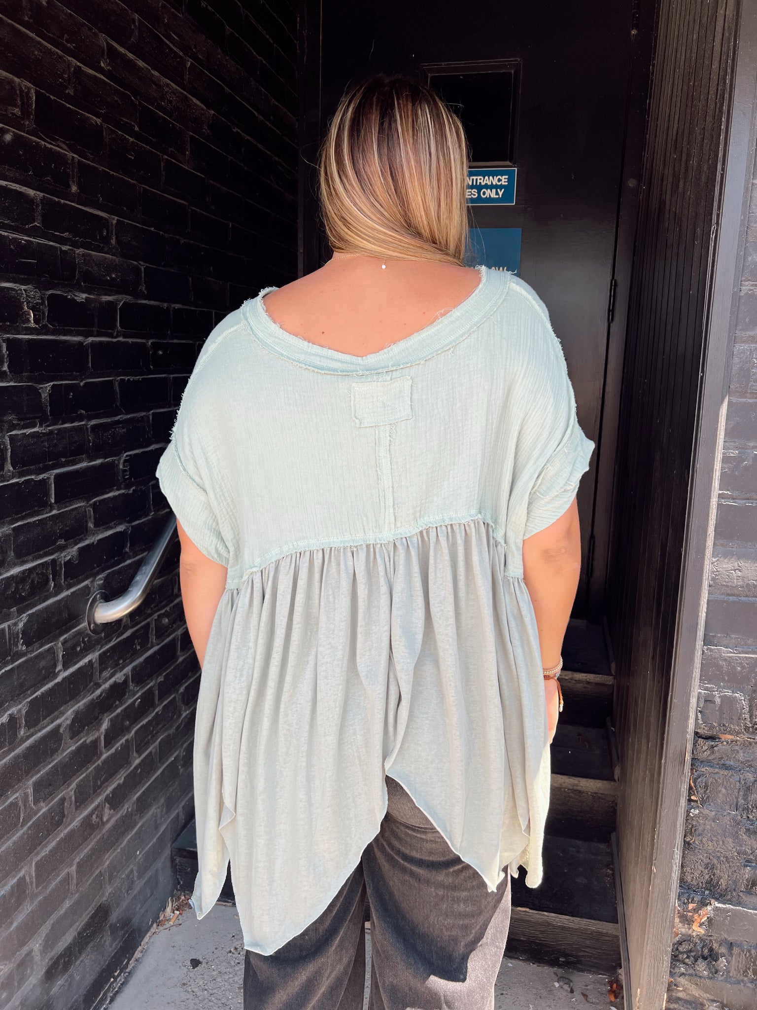 Coffee D8 Sage Flowy Top