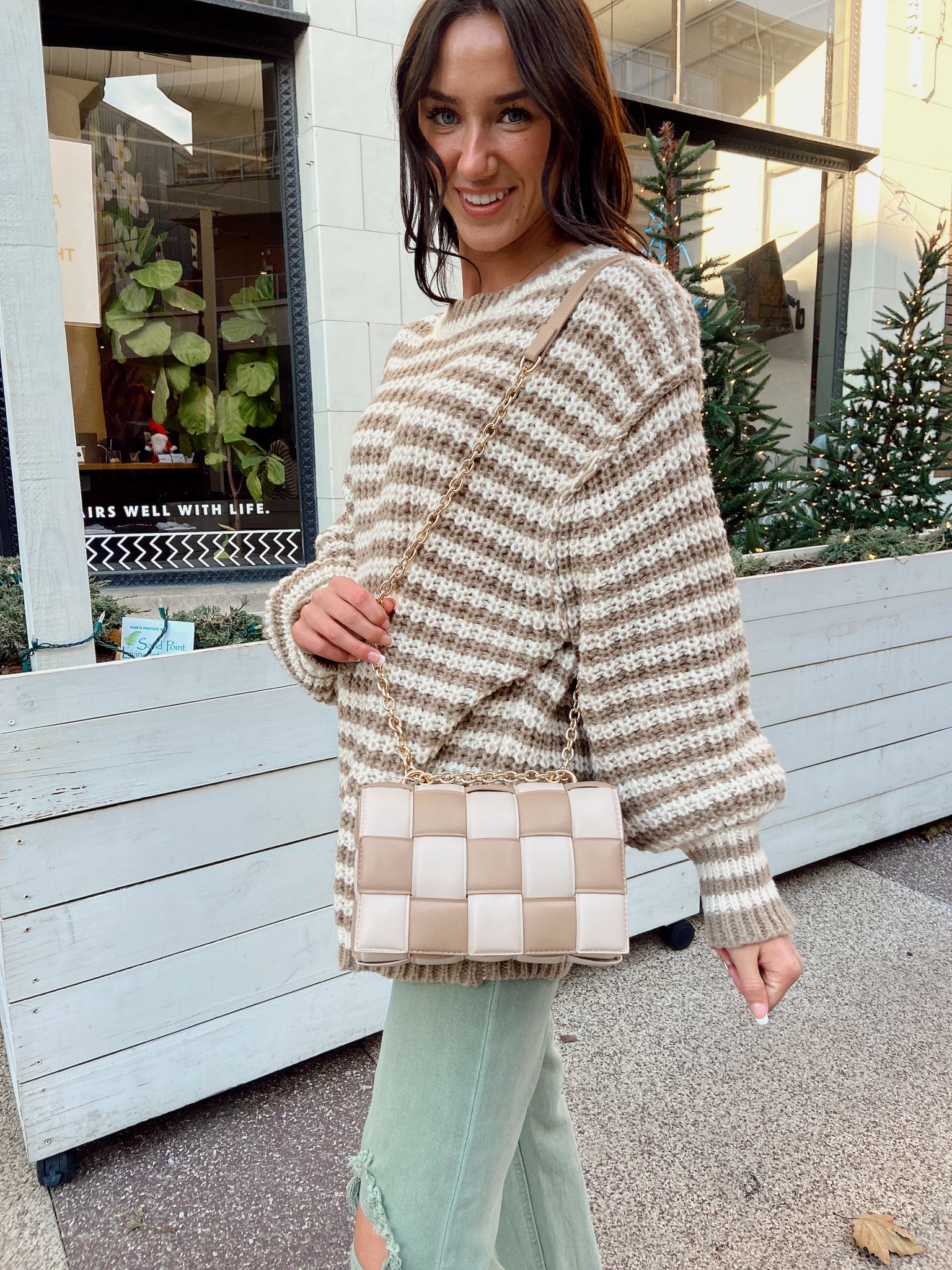 Checkered crossbody shop bag